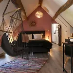 Centre Au Chardon Bed & Breakfast Fallais