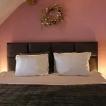 Centre Au Chardon Bed & Breakfast 4*