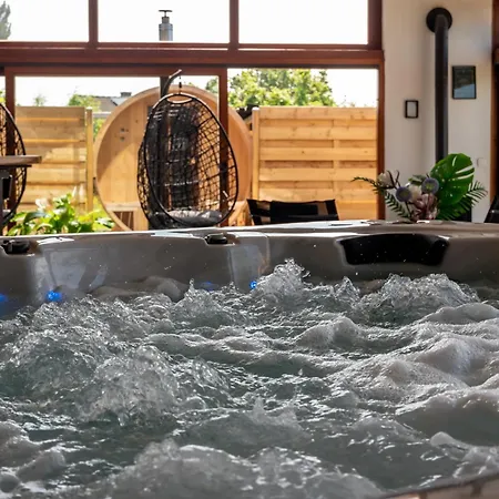 Centre Au Chardon Bed & Breakfast 4*