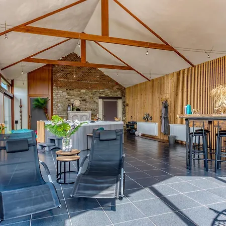 Centre Au Chardon 4* Fallais