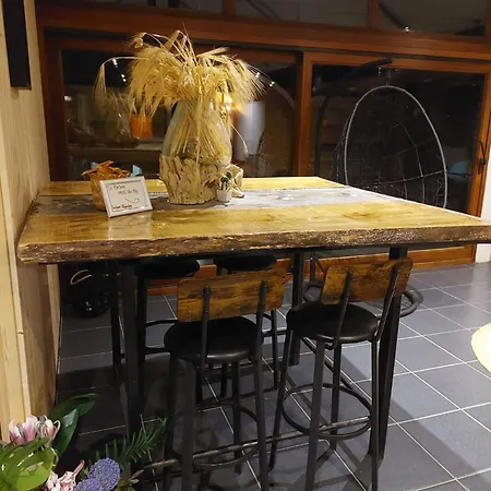 Bed & Breakfast Centre Au Chardon Fallais