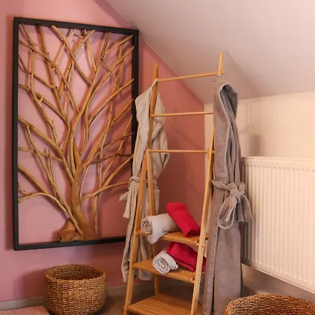 Centre Au Chardon Bed & Breakfast 4*