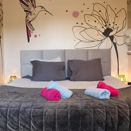 Centre Au Chardon Bed & Breakfast Fallais