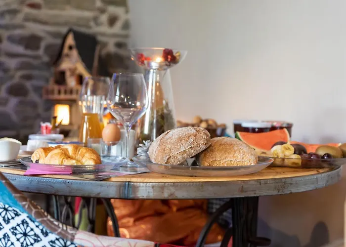 Alojamento de Acomodação e Pequeno-almoço Centre Au Chardon Fallais