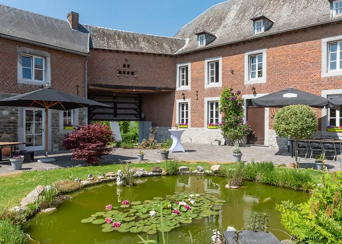 Centre Au Chardon Alojamento de Acomodação e Pequeno-almoço 4*