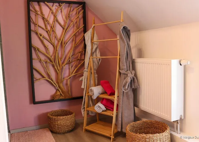 Centre Au Chardon Alojamento de Acomodação e Pequeno-almoço Fallais